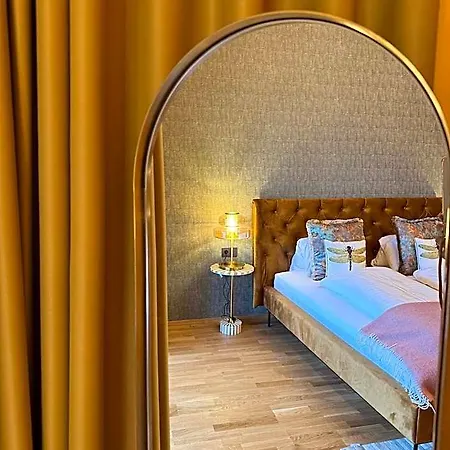 Newly Renovated Boutique Giulia Slow Hotel